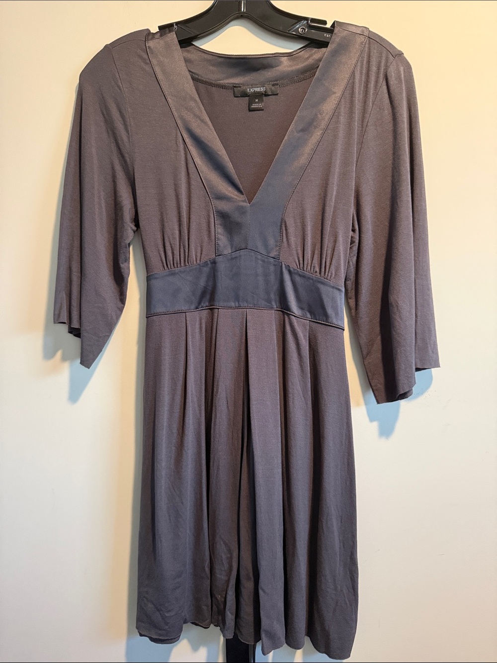 Express Mauve-Gray V-Neck Empire Waist Long Sleeve Dress